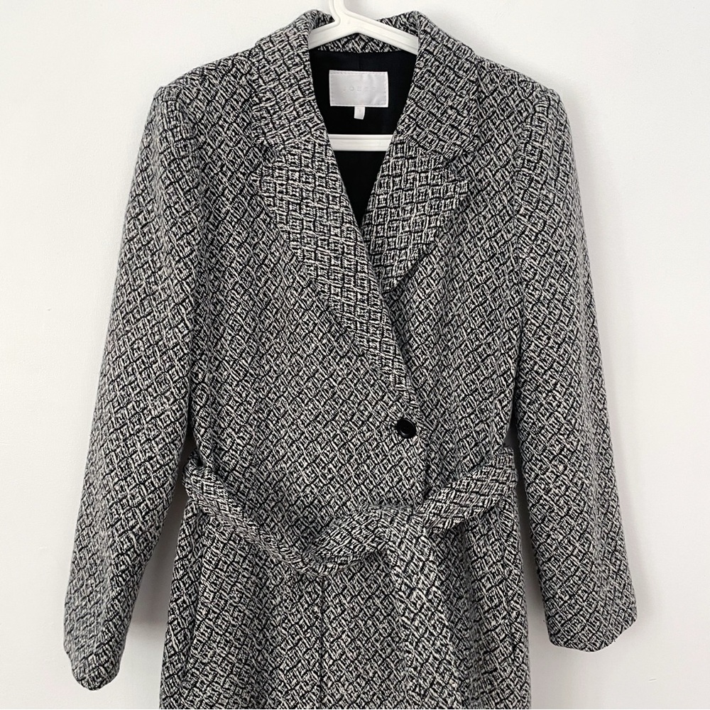 Joseph White & Black Wool Herringbone Coat  size 8 - Picture 5 of 15